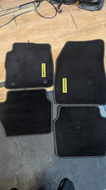 MOUNTUNE PERFORMANCE LUX Floor Mats for Ford Fiesta ST Mk7 39.99