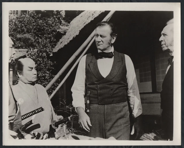 The Barbarian And The Geisha ’58 JAPANESE MEN JOHN WAYNE SAM JAFFE