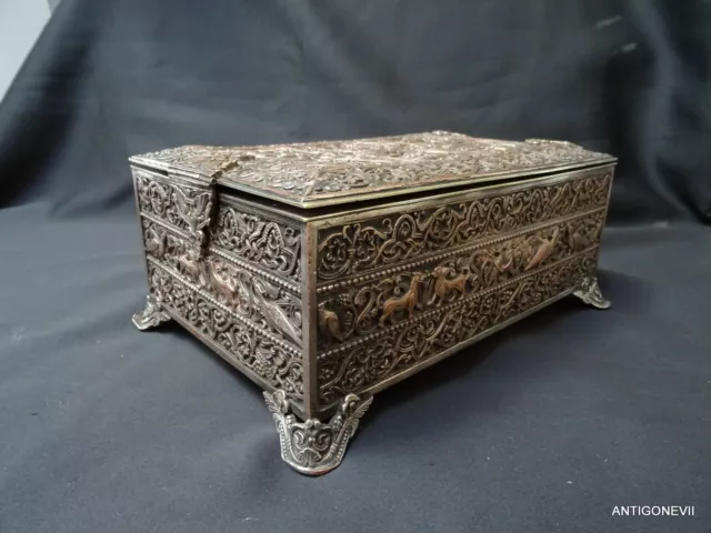 Rare Grd Coffret De Maries Bronze Argente Tahan Paris? Magnifique Decor Medieval