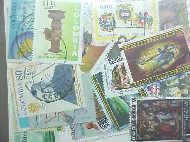 60 Different Colombia Stamp Collection - Lot