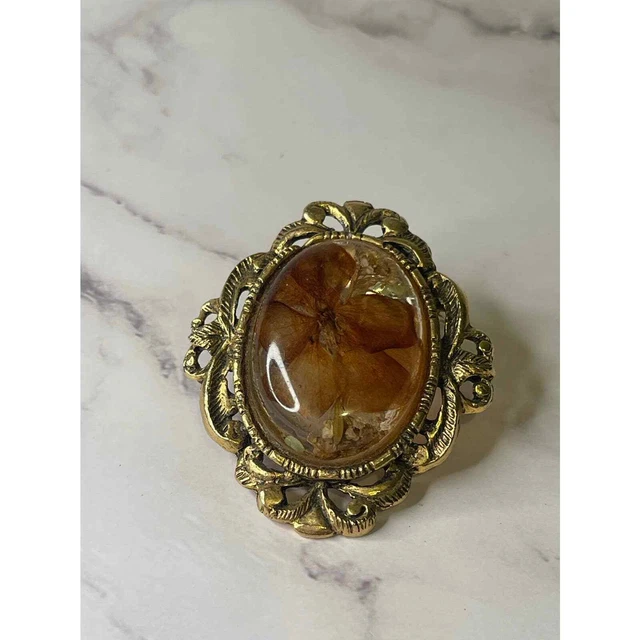 Vintage Lucite Flower Pendant Brooch