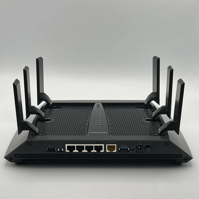 Netgear Nighthawk X6 AC3200 Tri-Band Gigabit WLAN-Router 2