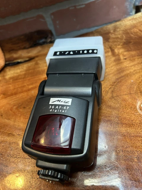Metz Mecablitz 36 AF-4 Digital Flash for Pentax with Case Black 2