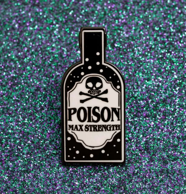 Poison Bottle Enamel Metal Lapel Pin Badge/Brooch black Goth Emo skull crossbone