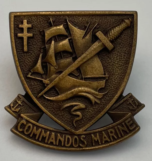 Commandos Marine. Insigne de béret en réduction. Lisse (Cdos00)