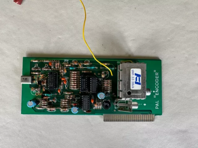 Apple II / II Plus PAL Encoder Card