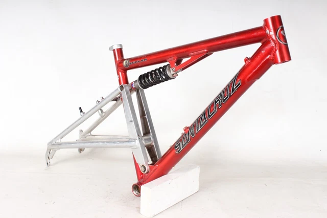 Santa Cruz Heckler Frame 18in Full Suspension 26in Disc/Rim Brake Red Santa Cruz Heckler Frame 18in Full Suspension 26in Disc/Rim Brake Red