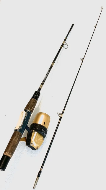 VTG True Temper UNI-SPIN 63L GOLD Reel & 5.5 Ft Rod Combo For Repair