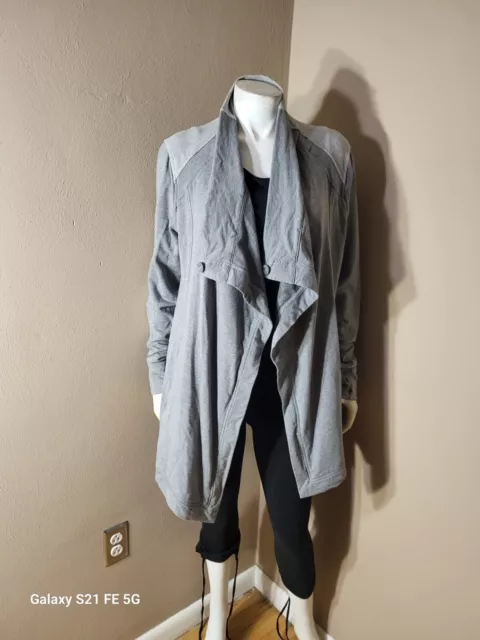 LULULEMON 6 Easy Coast Wrap in Heathered Gray Sweater Jacket Sz 12