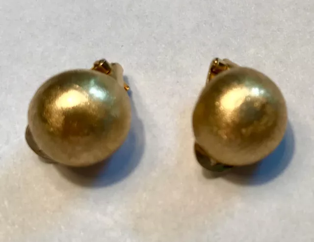 18K Yellow Gold Button Dome Earrings Clip On 4.62 Grams