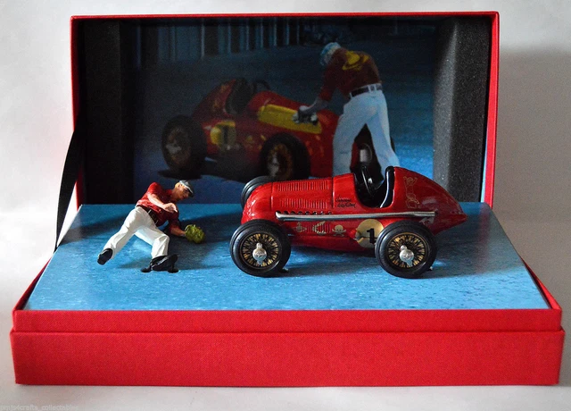 Vivienne Westwood コラボ　Schuco シュコー　ミニカー　赤 ヴィヴィアン・ウエストウッドのミニカー限定発売 独シュコー社とコラボ