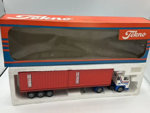 TEKNO, SCANIA R143 porteur 6x2 avec remorque 1+2 Essieux MAURY & FILS, échell