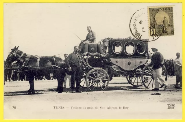 cpa TUNISIE TUNIS ATTELAGE CHEVAUX VOITURE de GALA de S.A. Le BEY Carrosse