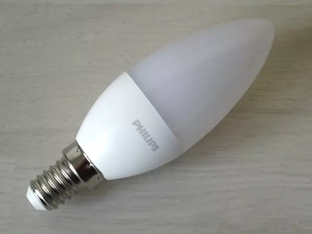 6 x Philips LED Kerze Glühlampe Leuchtmittel 5 W = 40 W  / E14  Warmweiß 2700K