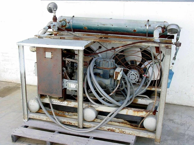 Copeland C2AH0750IFC001 Hermetic Condensing Unit w/Qty 2 GE 3005 Fans - As Is Copeland C2AH0750IFC001 Hermetic Condensing Unit w/Qty 2 GE 3005 Fans - As Is