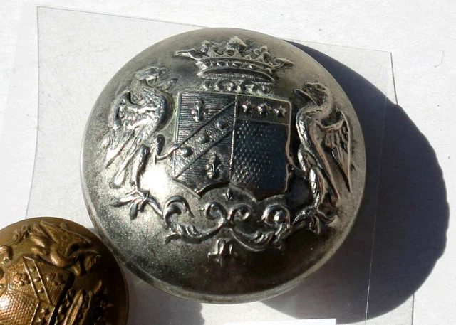 TRES RARE ANCIEN BOUTON UNIFORME MILITAIRE - COURONNE + PHOENIX + BLASON, D:30mm