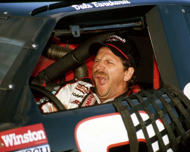 DALE EARNHARDT - 1990 Nascar Old Motor Racing History Photo £5.69