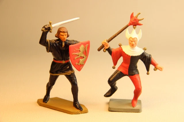 STARLUX 2 personnages Moyen Age no Elastolin Clairet