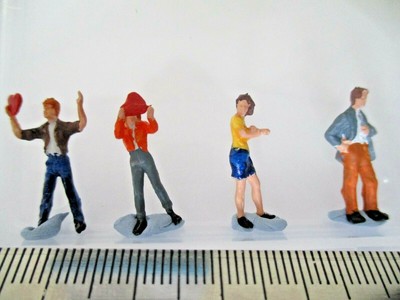 oo gauge model figures