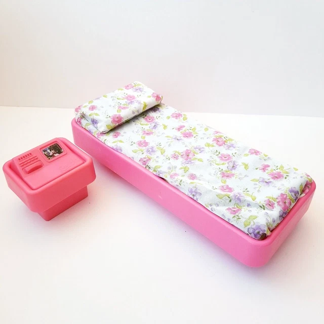 VINTAGE 1977 MATTEL Barbie Dream House Bedroom Furniture Set Bed