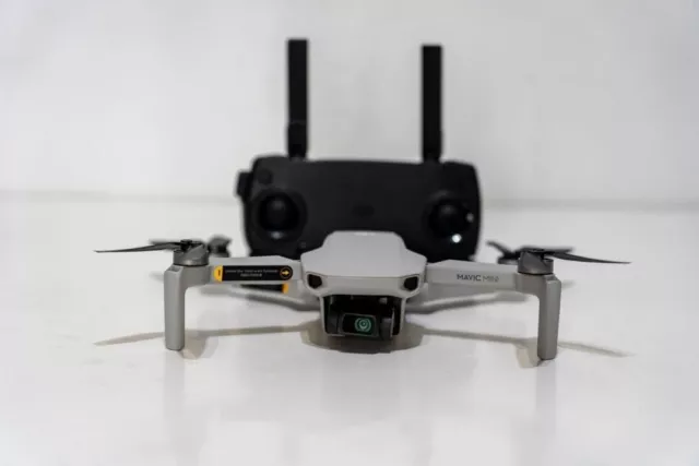 drone dji mavic mini fly more combo 249g pack chargeur et 3 Batts