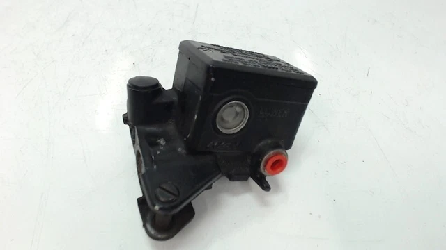 5DMW25870100 POMPA FRENI ANTERIORE Yamaha FAZER 600 1998-1999 1998