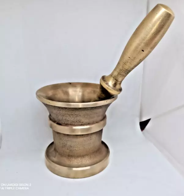 HEAVY ANCIENT BRONZE MORTAR WITH PESTLE, 18th / 19th CENTURY