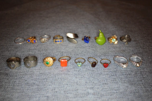 Vintage Gumball Machine Rings Vending Machine Toys 1970's Hong Kong