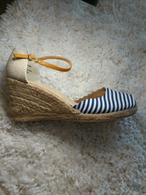 Sonoma Goods For Life Women's Wedge Sandals - Striped Blue & White