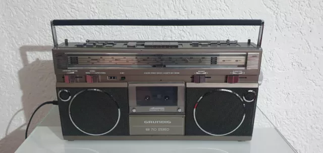 Grundig Rr 710A Stereo   Ghettoblaster Boombox