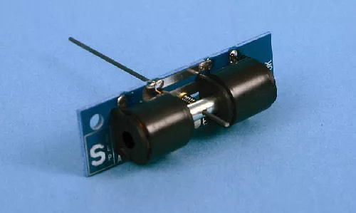 Gaugemaster PM1 Seep - 12 X Lang Länge Pin Point Motor Mit Einbau Schalter T48