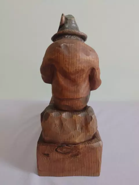 Antique Black Forest Hand Carved Seated Wooden Gnome Figure by Campfire - 28 cm 3