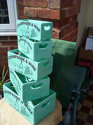 Fab green painted wooden CHAMPAGNE & WINE storage box. A lovely gift idea! 2