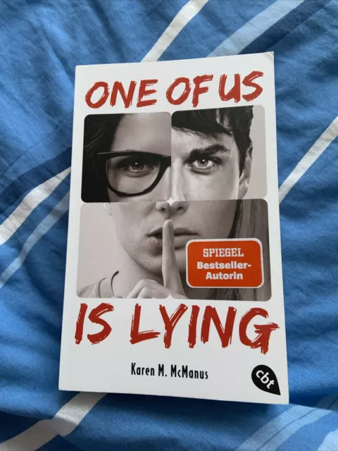 ONE OF US IS LYING von Karen M. McManus (2020, Taschenbuch, deutsch)