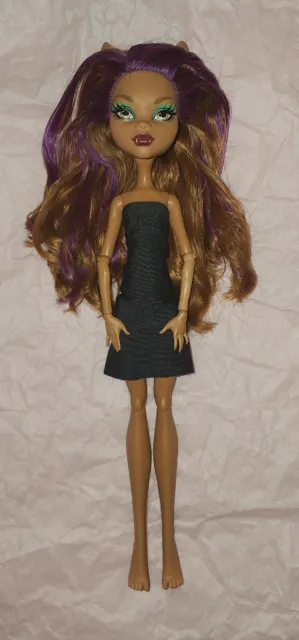 Monster High Clawdeen Wolf Frights Camera Action Black Carpet Doll