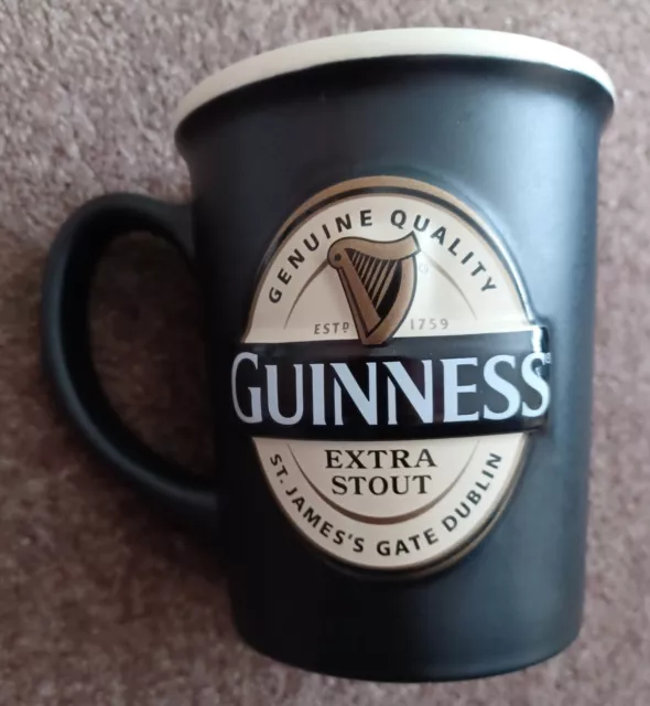 GUINNESS Extra Stout 3D St. James Gate Dublin 18 oz Mug And Guinness Stress Pint