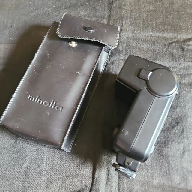 Minolta Auto 28 Electroflash Shoe Mount Flash SLR Film Camera Case and diffuser 3