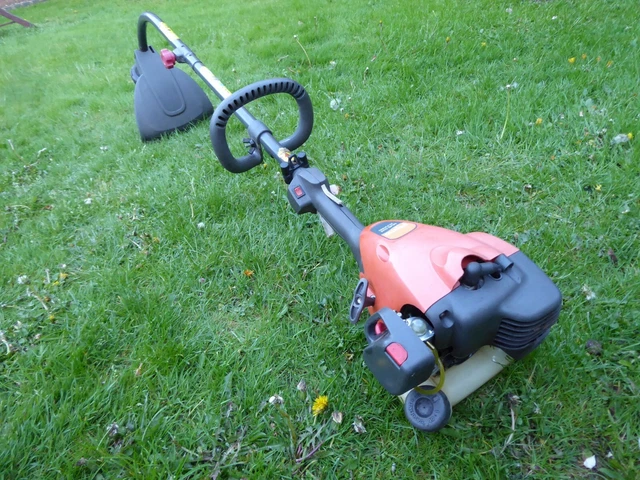 Flymo clearance petrol strimmer