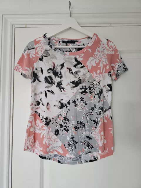 Lovely summer top Size 8. M&S