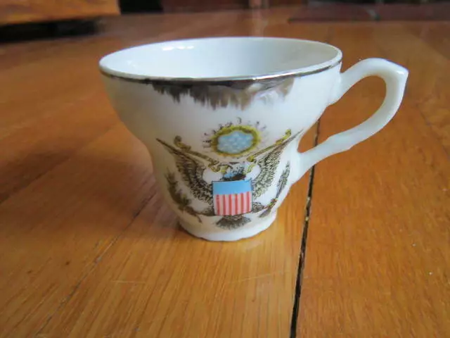 Vtg Great Seal of the United States Cup Miniature Tea 2" Collectible Patriotic