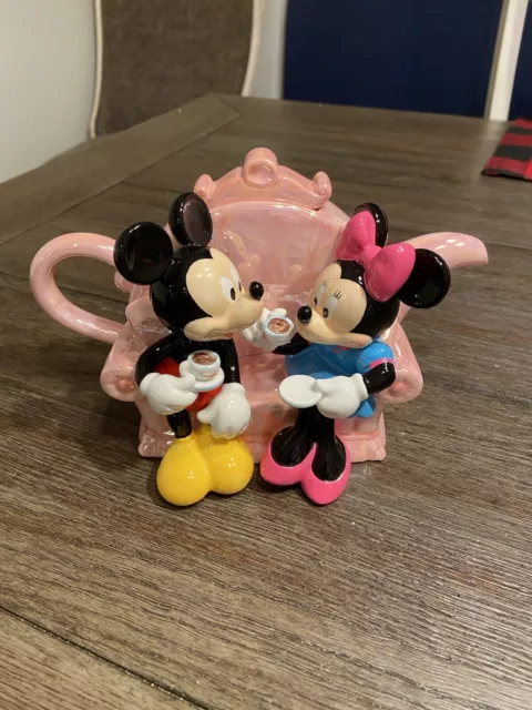 Rare Vintage DISNEY MICKIE & MINNIE MOUSE DRINKING TEA ON SOFA TEAPOT - KREISLER