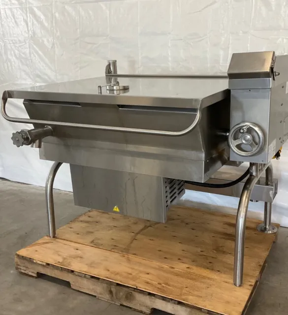 Used Cleveland 40 Gallon Gas Manual Tilt Skillet SGL40T1 from School