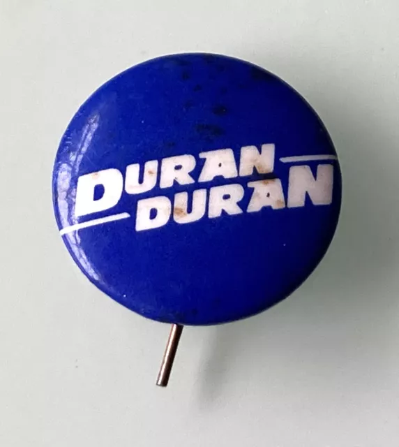 DURAN DURAN VERY SMALL 18mm VINTAGE METAL PIN BADGE FROM THE 80's UNUSUAL PIN