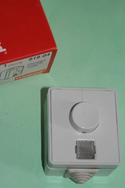 Legrand - Lot de 6 interrupteurs va et vients 10A complet - Neptune