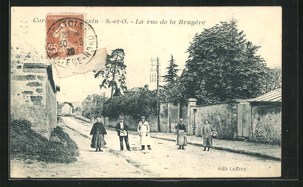 CPA Cormeilles-en-Vexin, La rue de la Bruyère, vue partielle