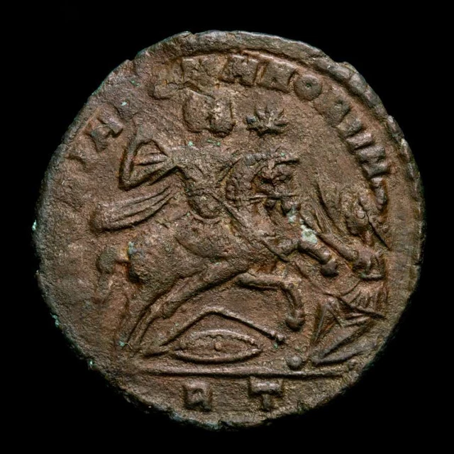 *Lucernae* Constancio II a caballo Maiorina Roma 350 dC GLORIA ROMANORVM ✩ RT