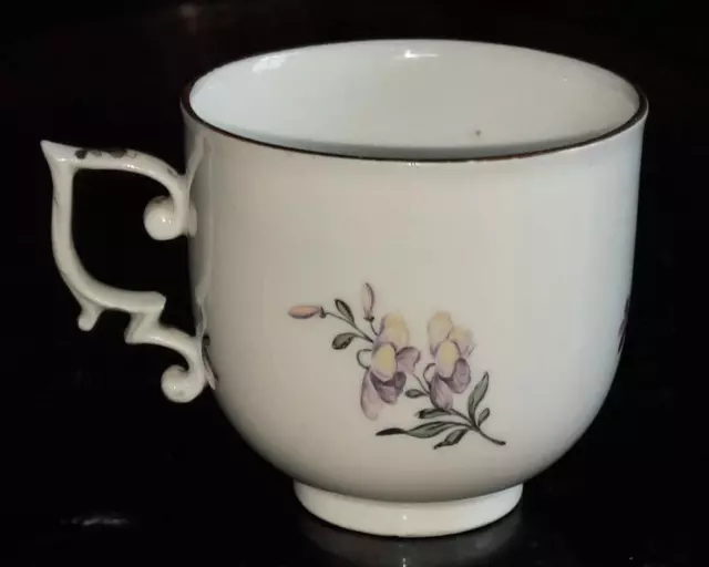 Superb 18th Century Meissen Marcolini Period Porcelain Cup with Wishbone Handle 3