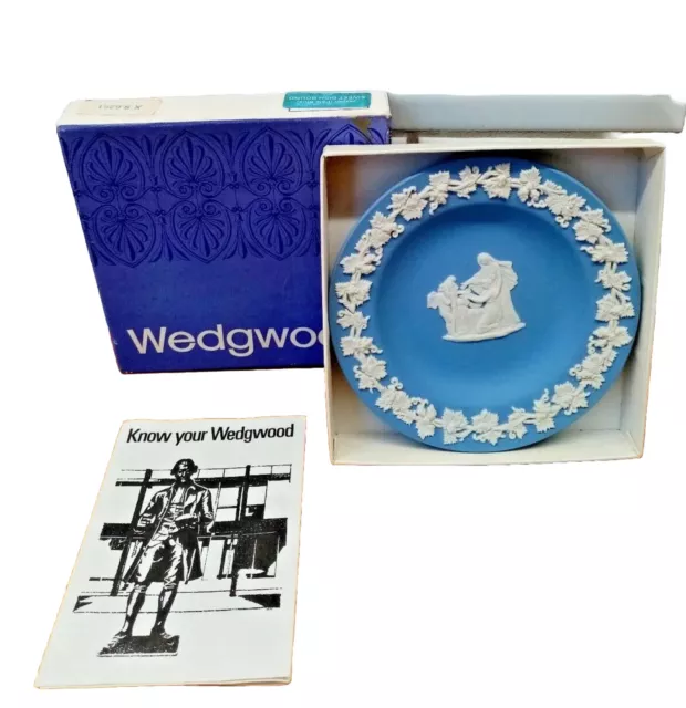 Wedgwood Boxed Sweet Dish Round Jasper Ware