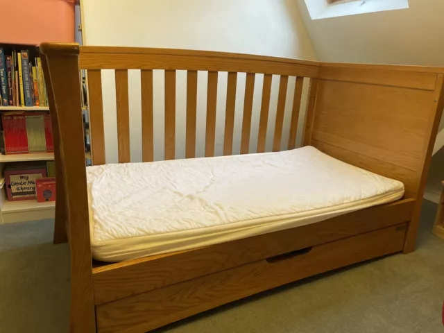 Mamas & Papas Ocean Cot Bed in Oak