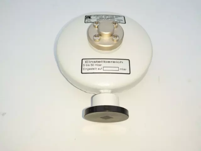 Leybold Diaphragm Pressure Switch SM 42 5-50 mbar Novellus 27-00059-00